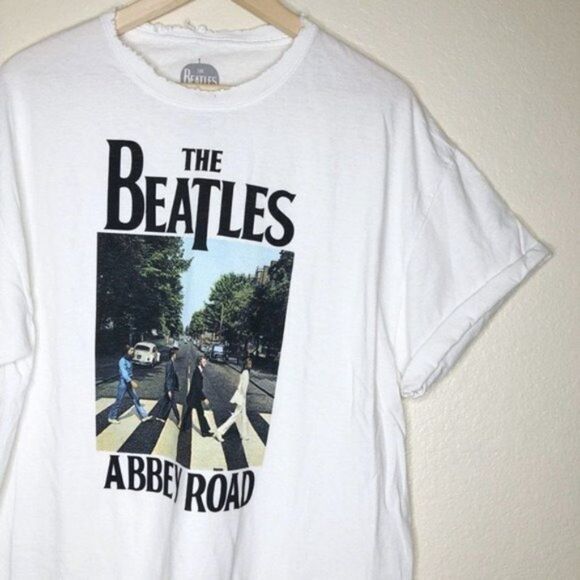 THE BEATLES Distressed Oversized Graphic Tee - Picture 2 of 7